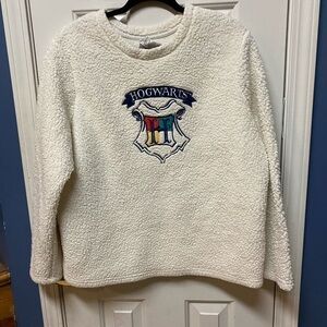 Youth Girls oversized Long Sleeve Sweater Size XL (16-18) Harry Potter Hogwarts.